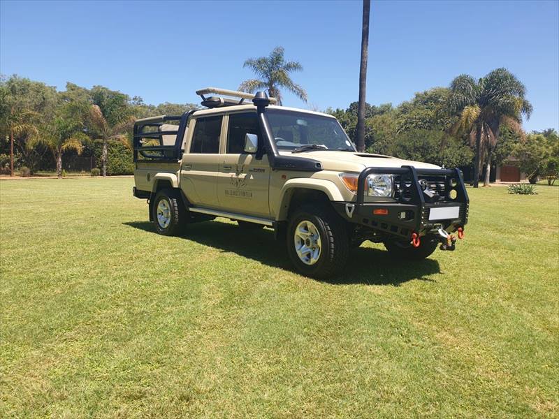 Land Cruiser 79 with a winch bush bar