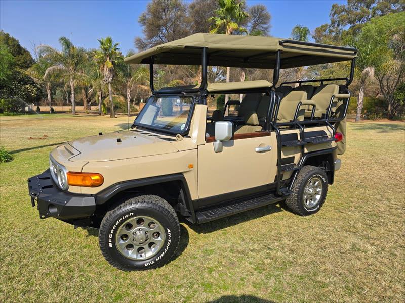 FJ Cruiser game viewer, front quarter