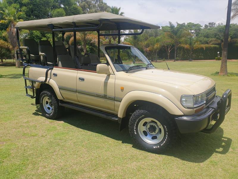 Land Cruiser 80 game viewer, full side