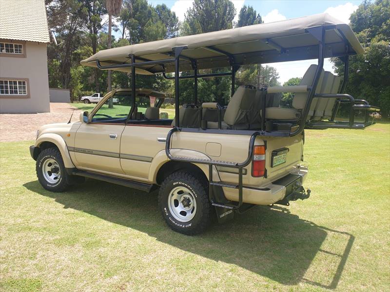 Land Cruiser 80 game viewer, side profile